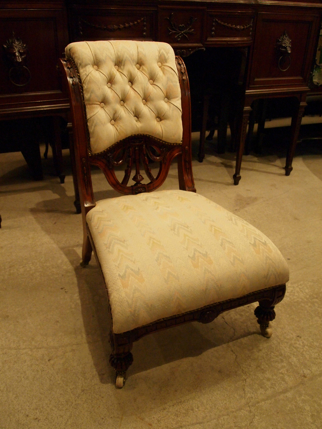 chair190111a_01.JPG