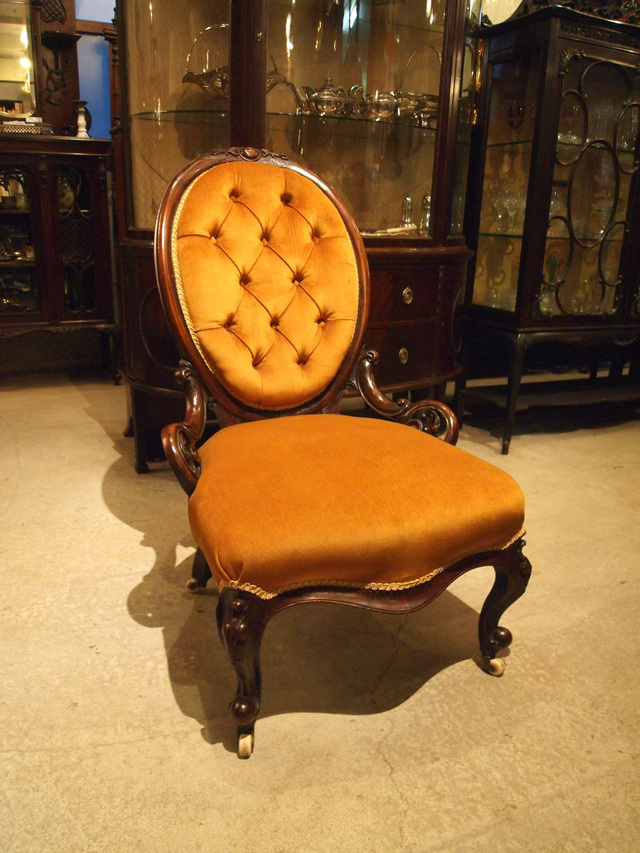 chair191208_02.JPG