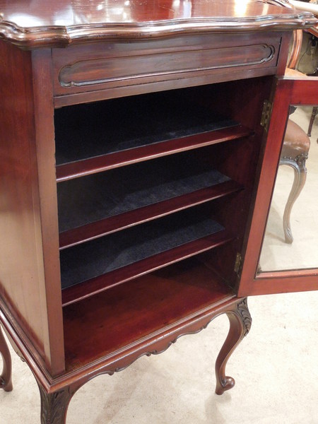Cabinet140517a_06.JPG