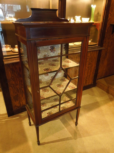 cabinet130302a_01.JPG