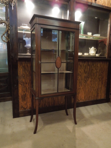 cabinet130830a_01.JPG