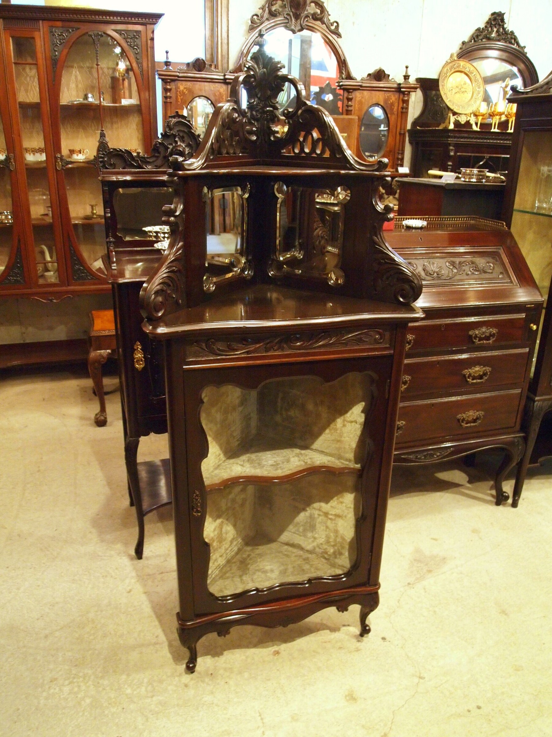 cabinet181221a_01.JPG