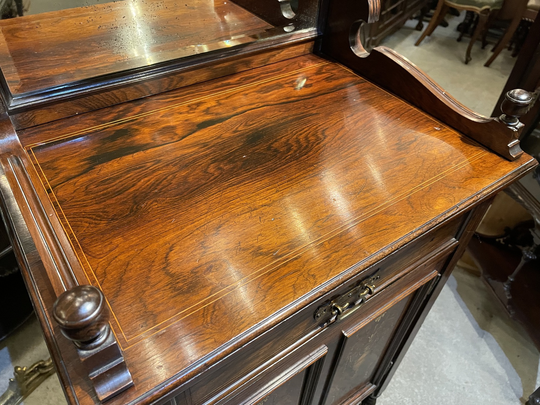 cabinet211217_04.JPG