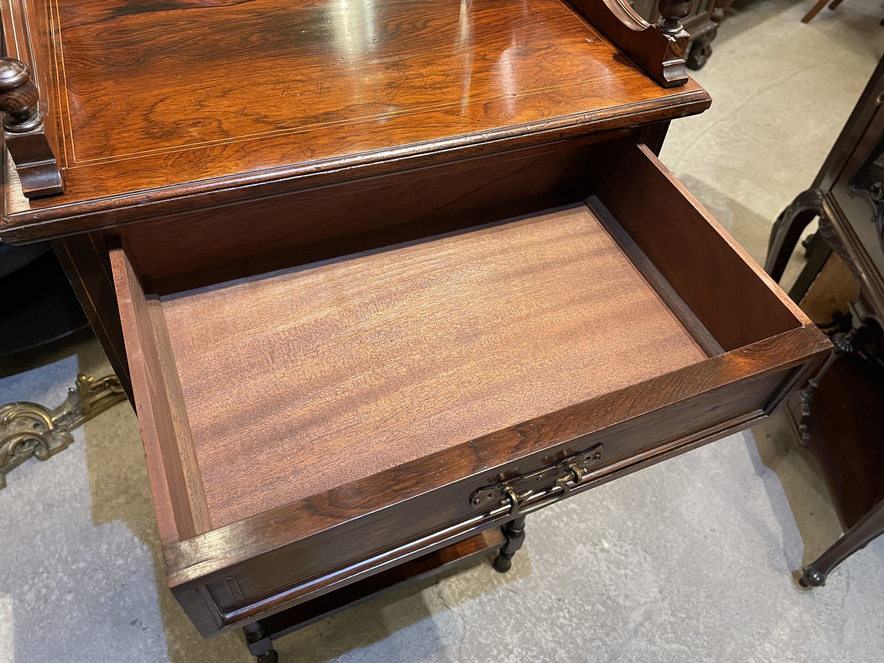 cabinet211217_07.JPG