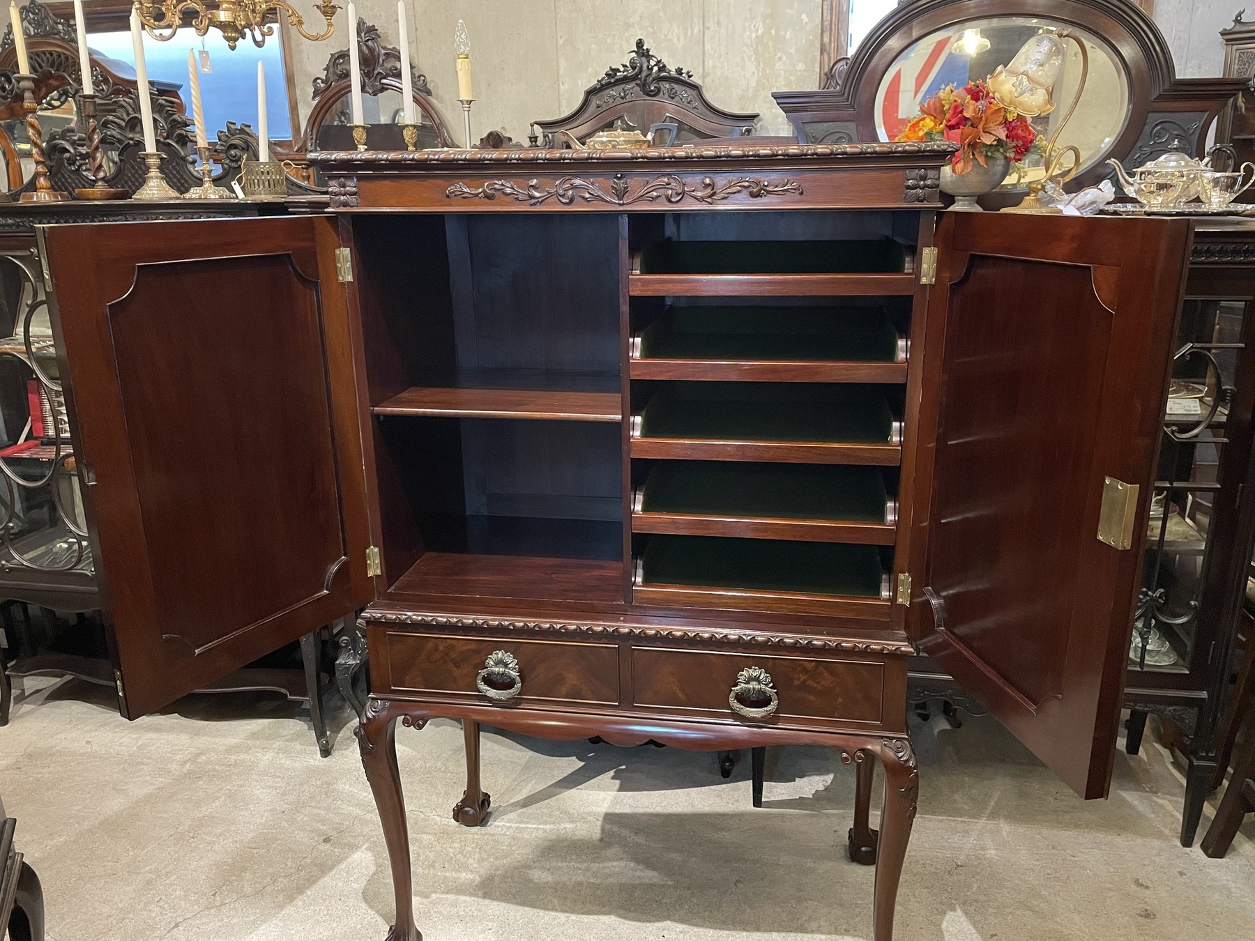 cabinet250727_05.JPG