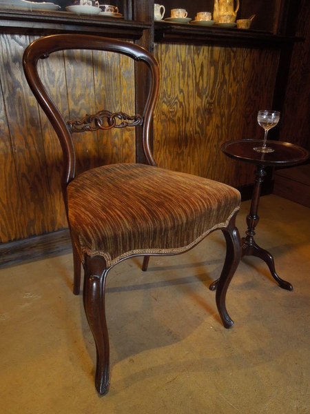 chair130119d_01.JPG