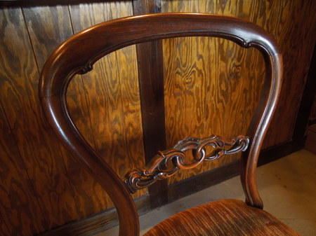 chair130119d_03.JPG