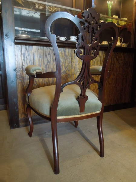 chair130923c_05.JPG