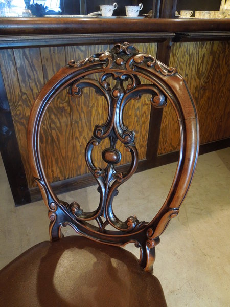chair131020b_03.JPG