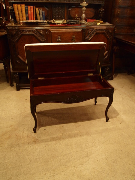 chair161028a_02.JPG