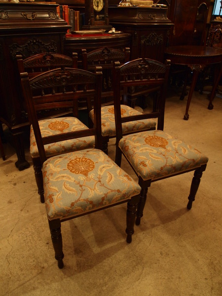 chair170702_01.JPG