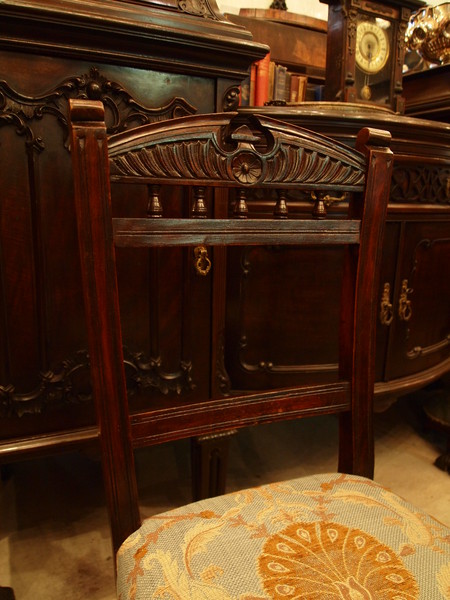chair170702_04.JPG
