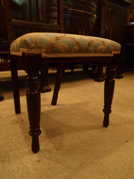 chair170702_05.JPG
