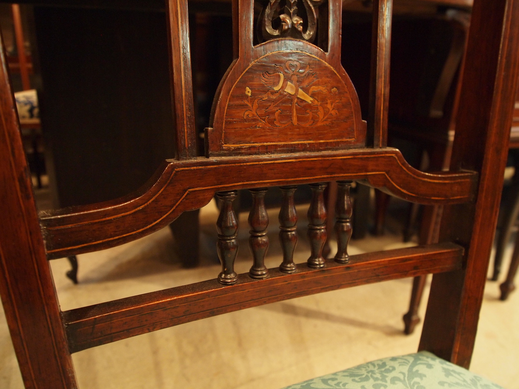 chair190308_05.JPG