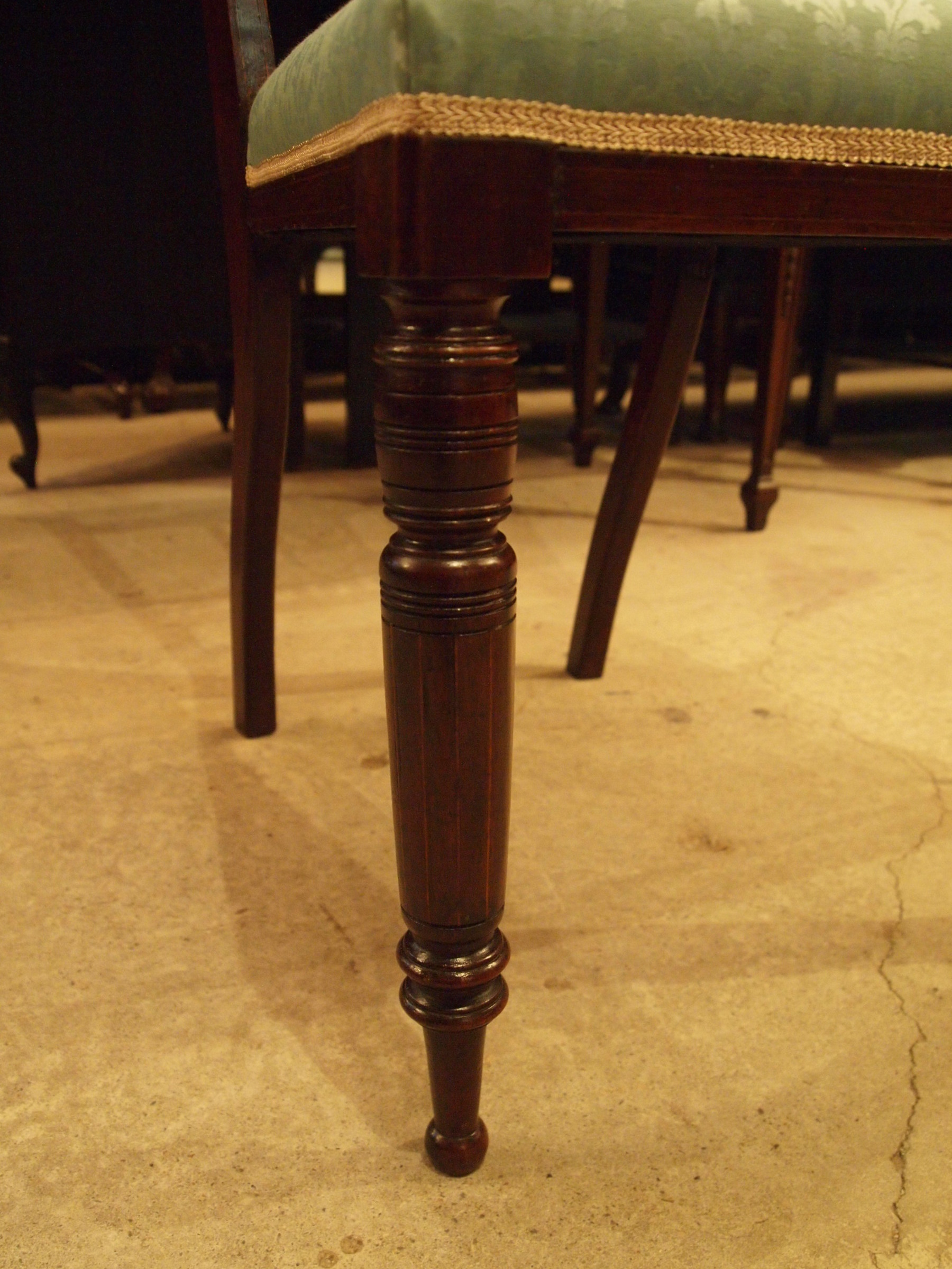 chair190308_08.JPG