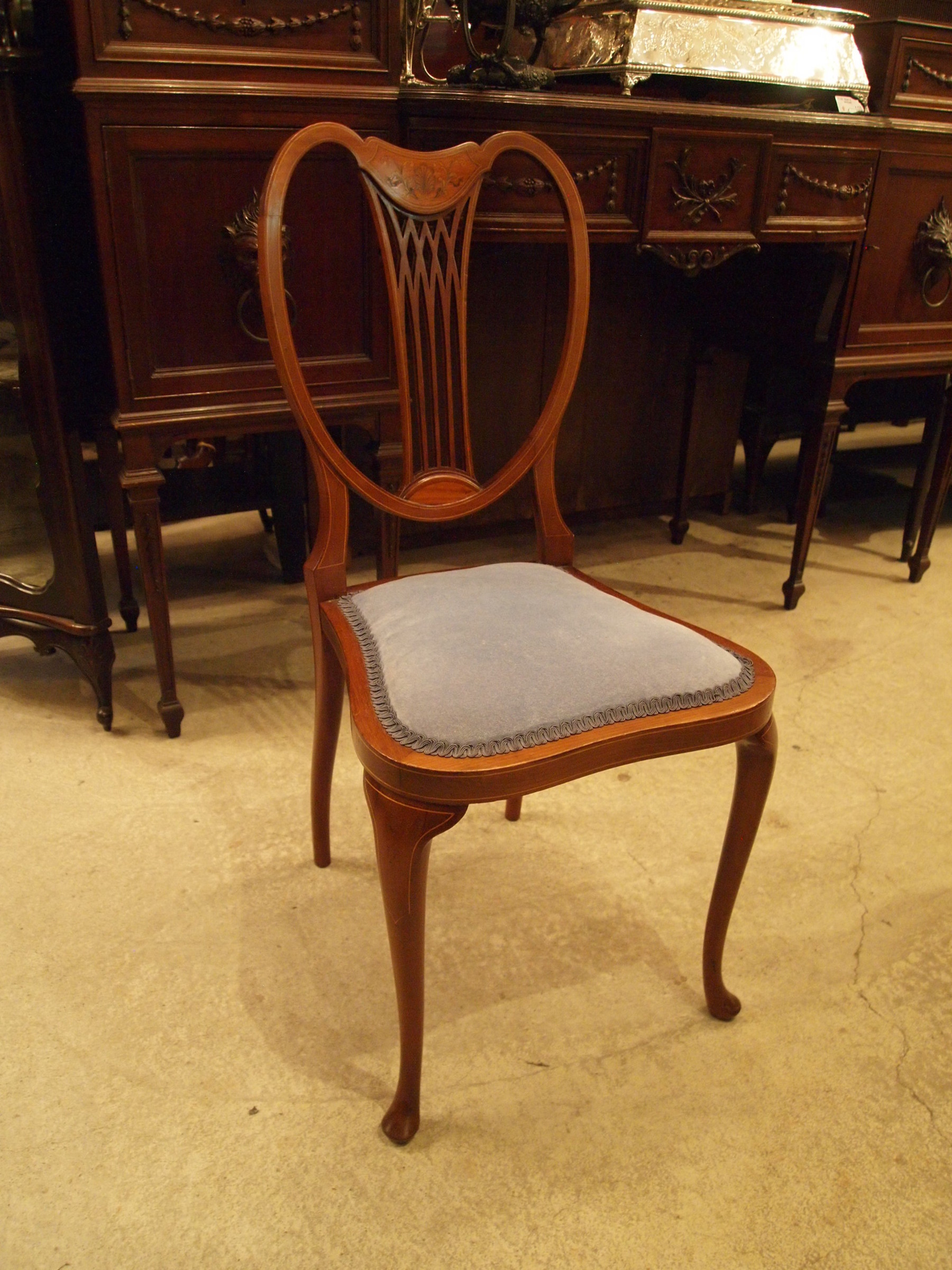 chair190519a_02.JPG