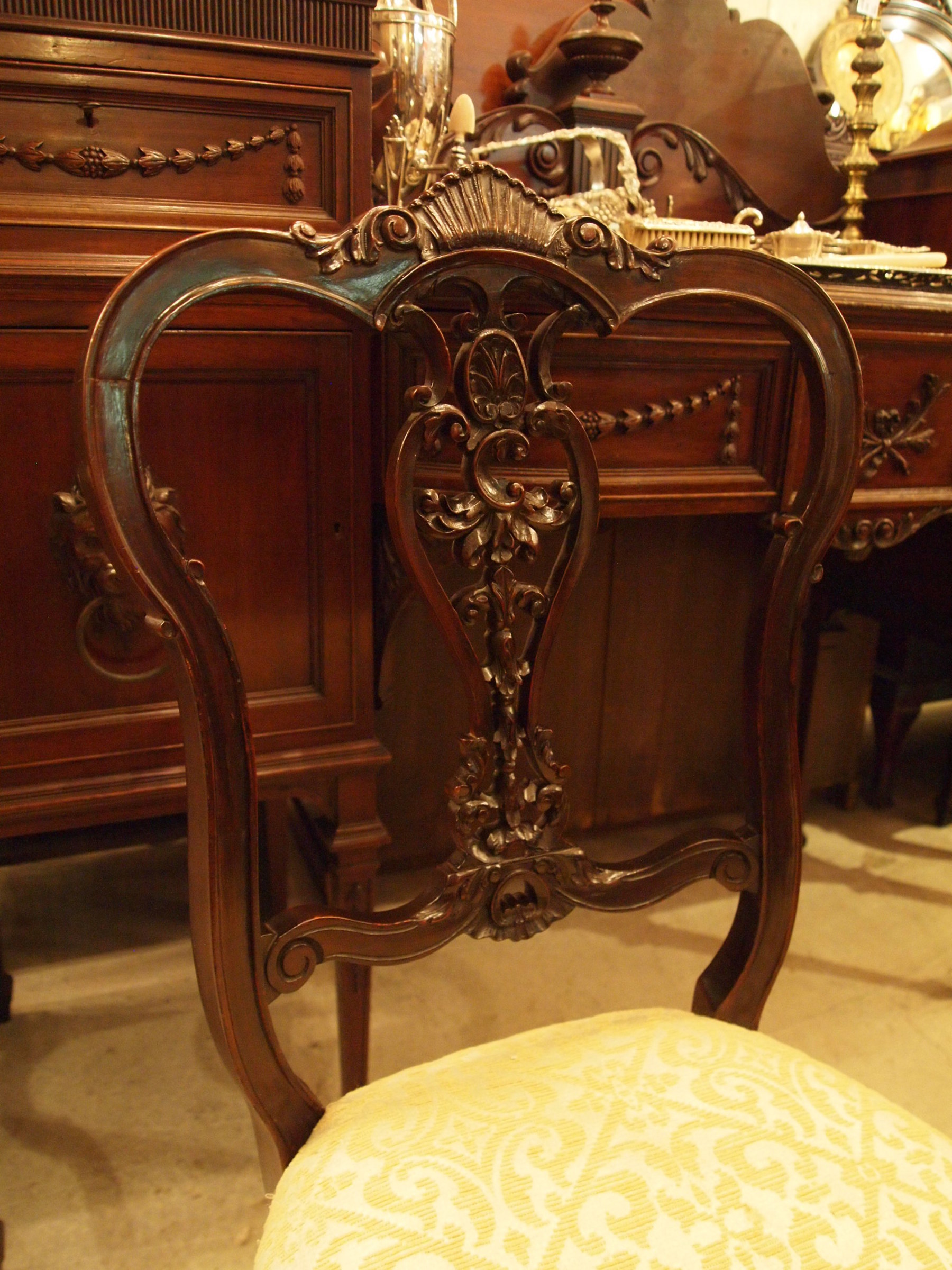 chair190615a_03.JPG