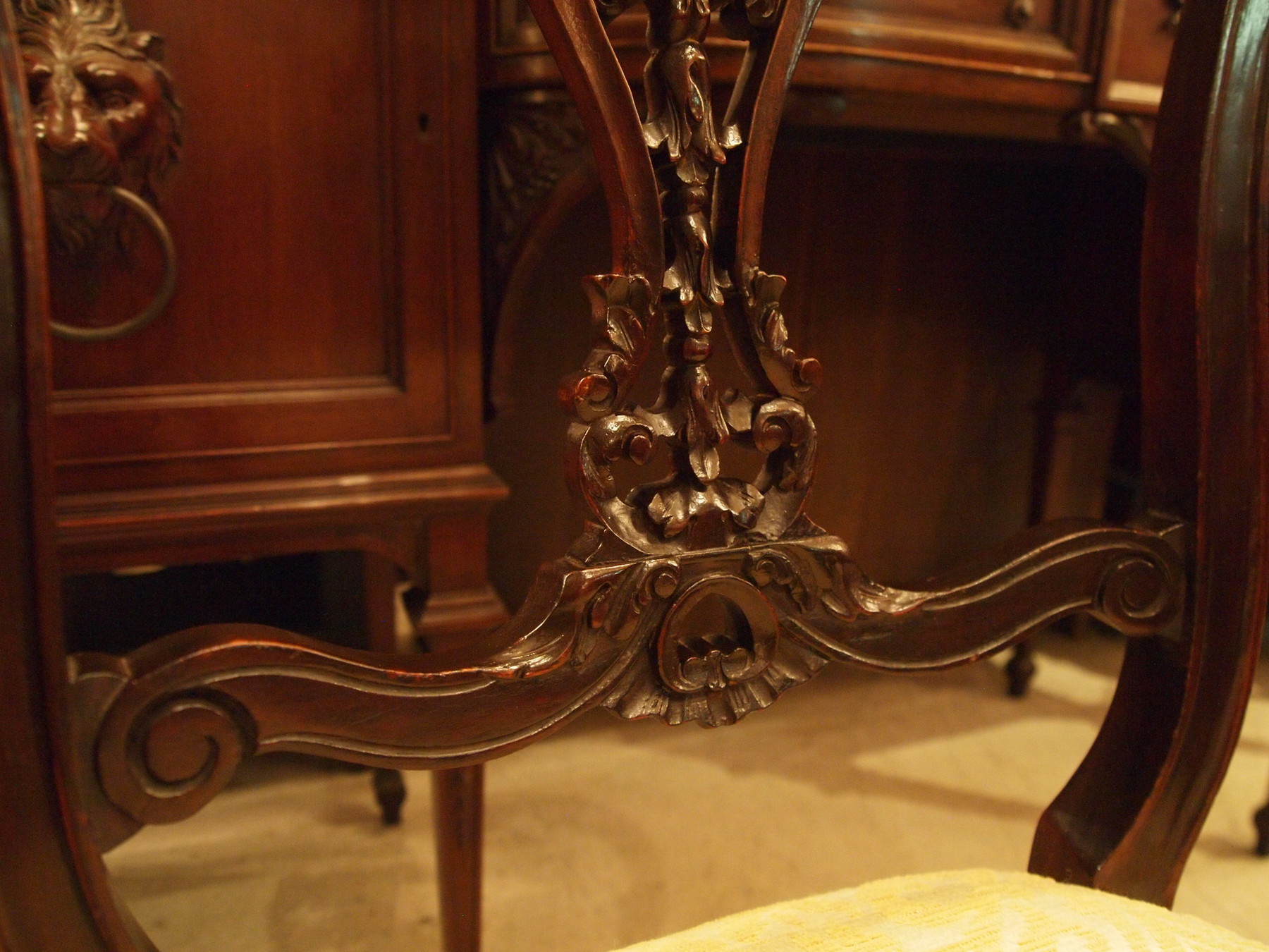 chair190615a_06.JPG