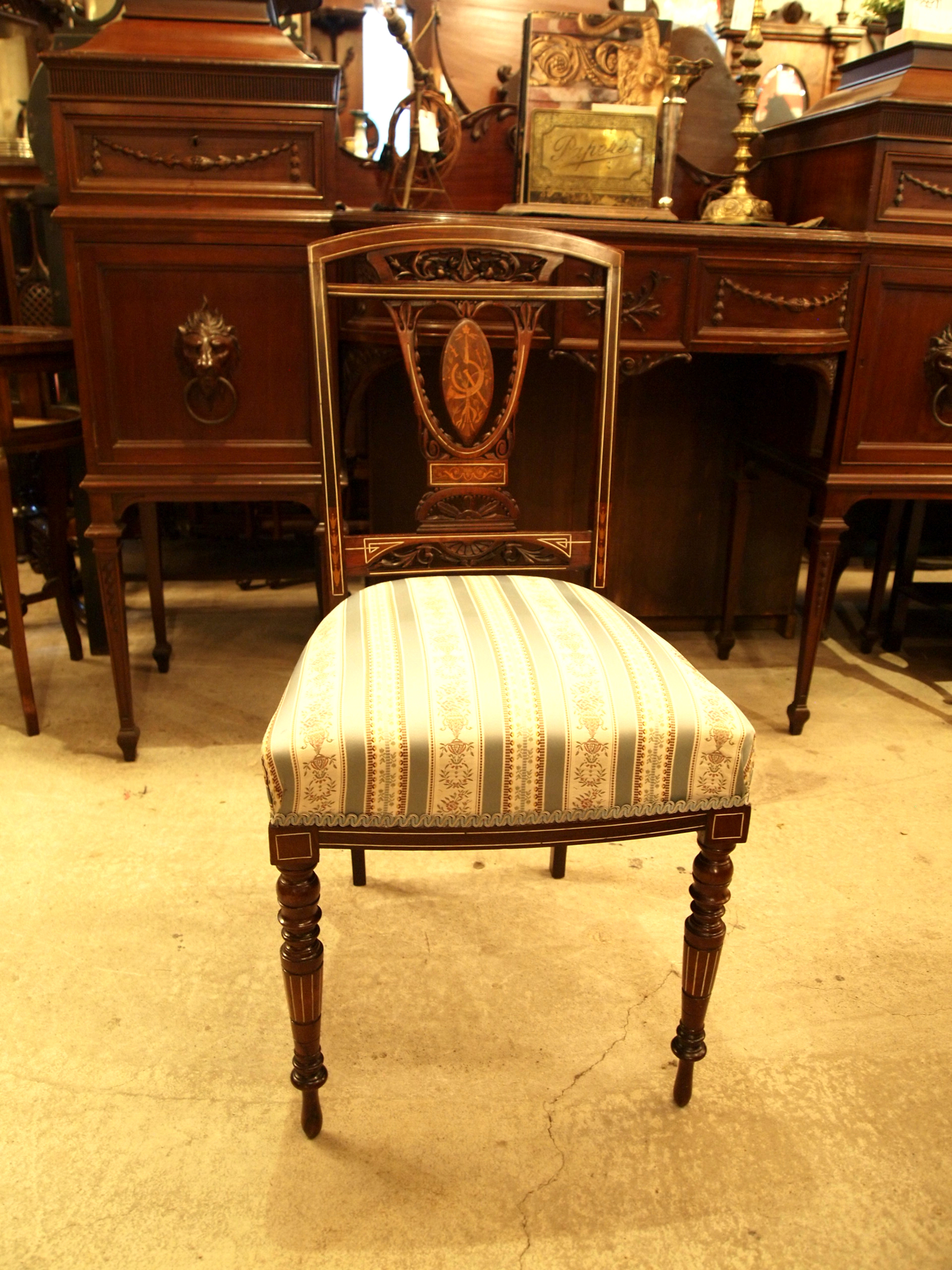 chair190831b_03.JPG