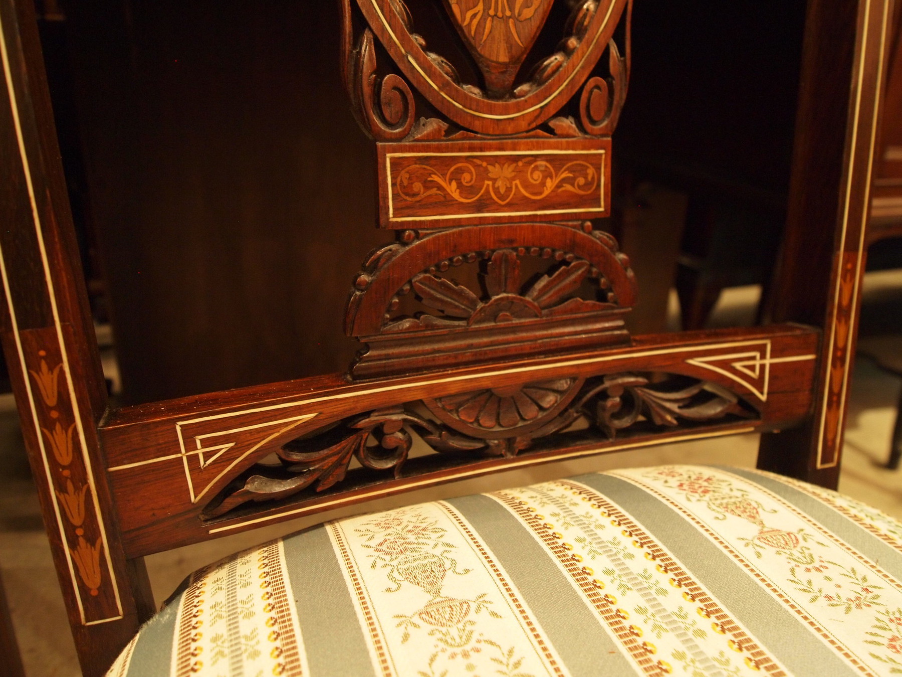 chair190831b_06.JPG