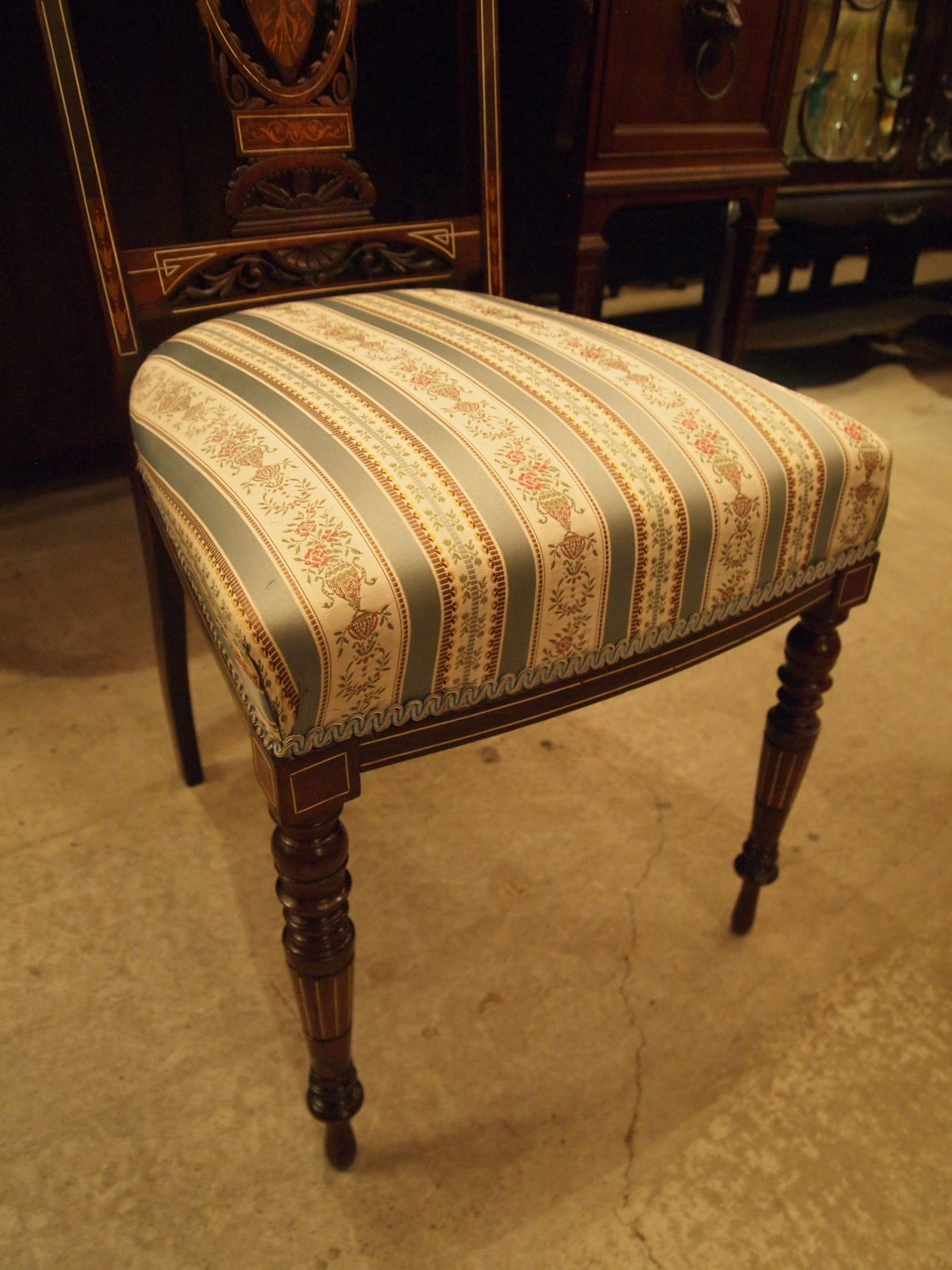 chair190831b_08.JPG