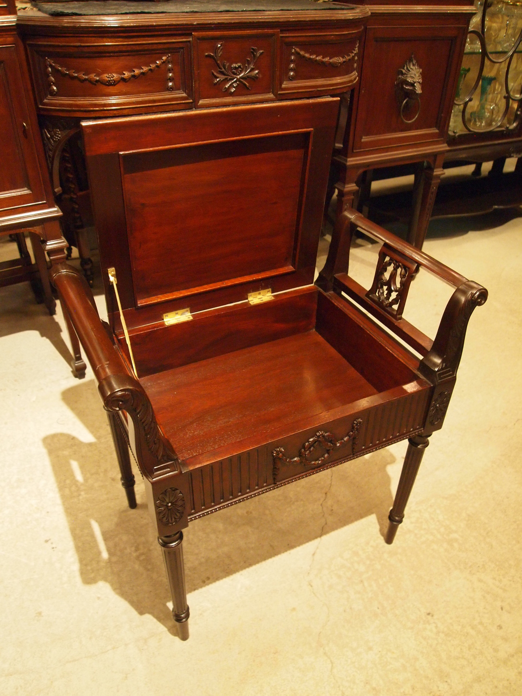 chair191012_07.JPG