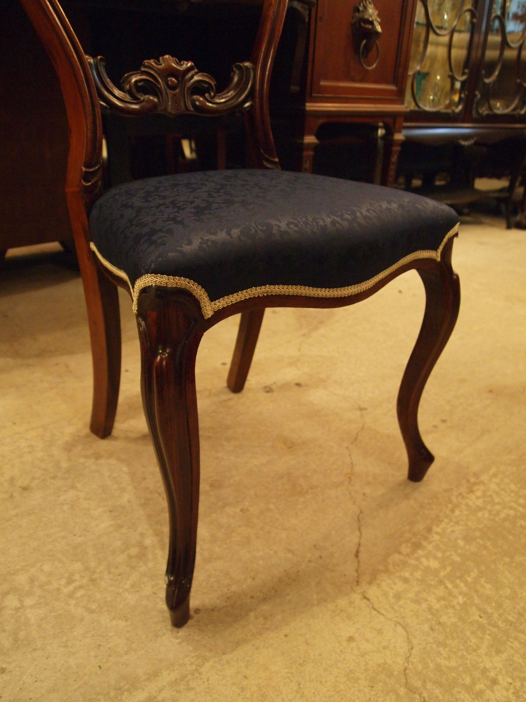 chair191109_08.JPG