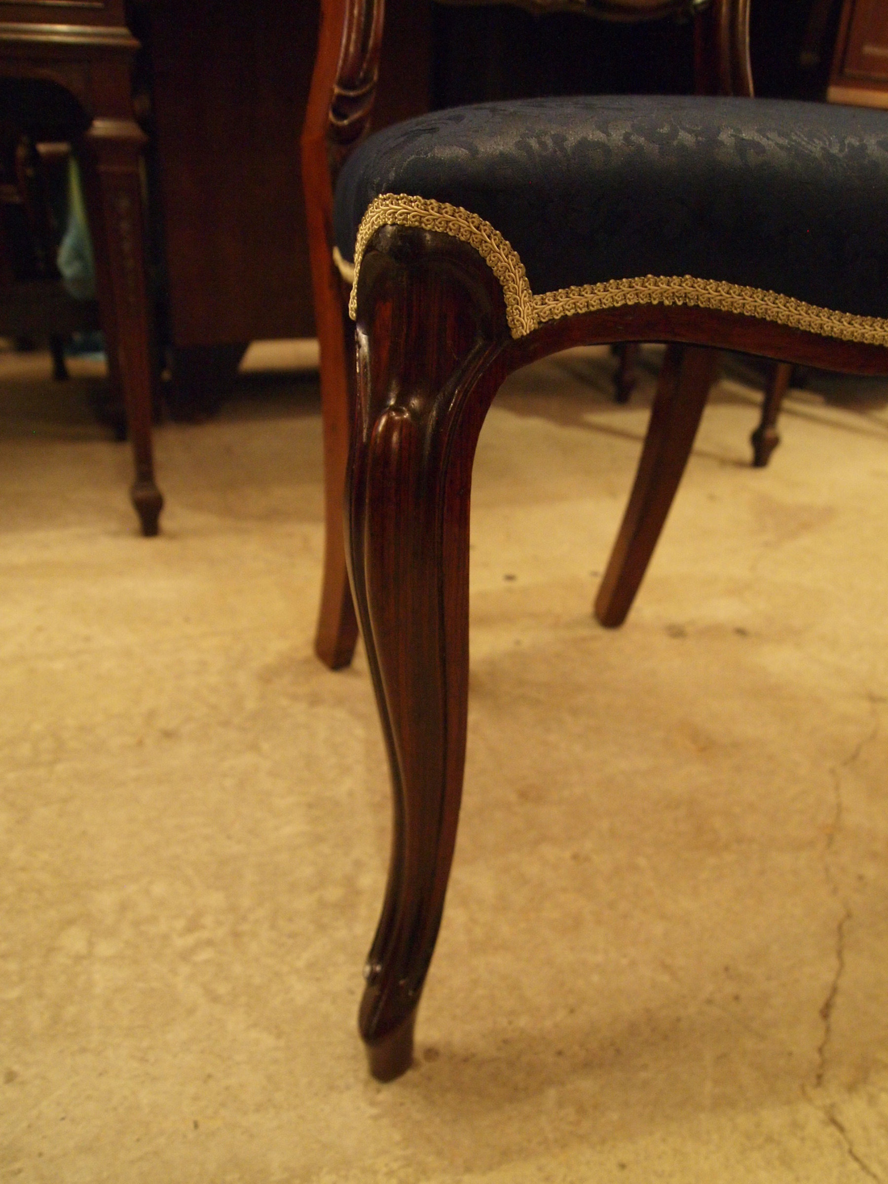 chair191109_09.JPG