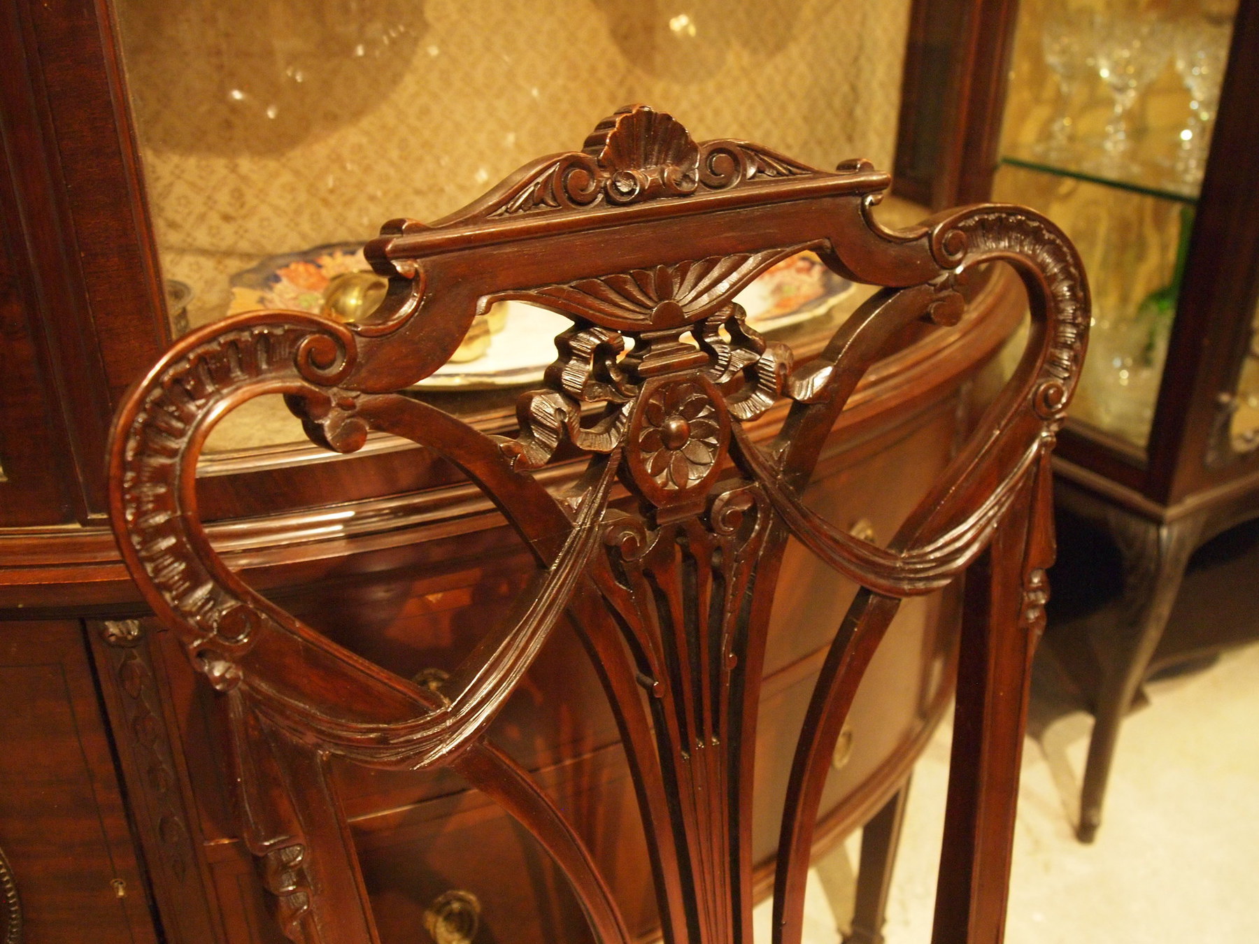 chair191130b_05.JPG