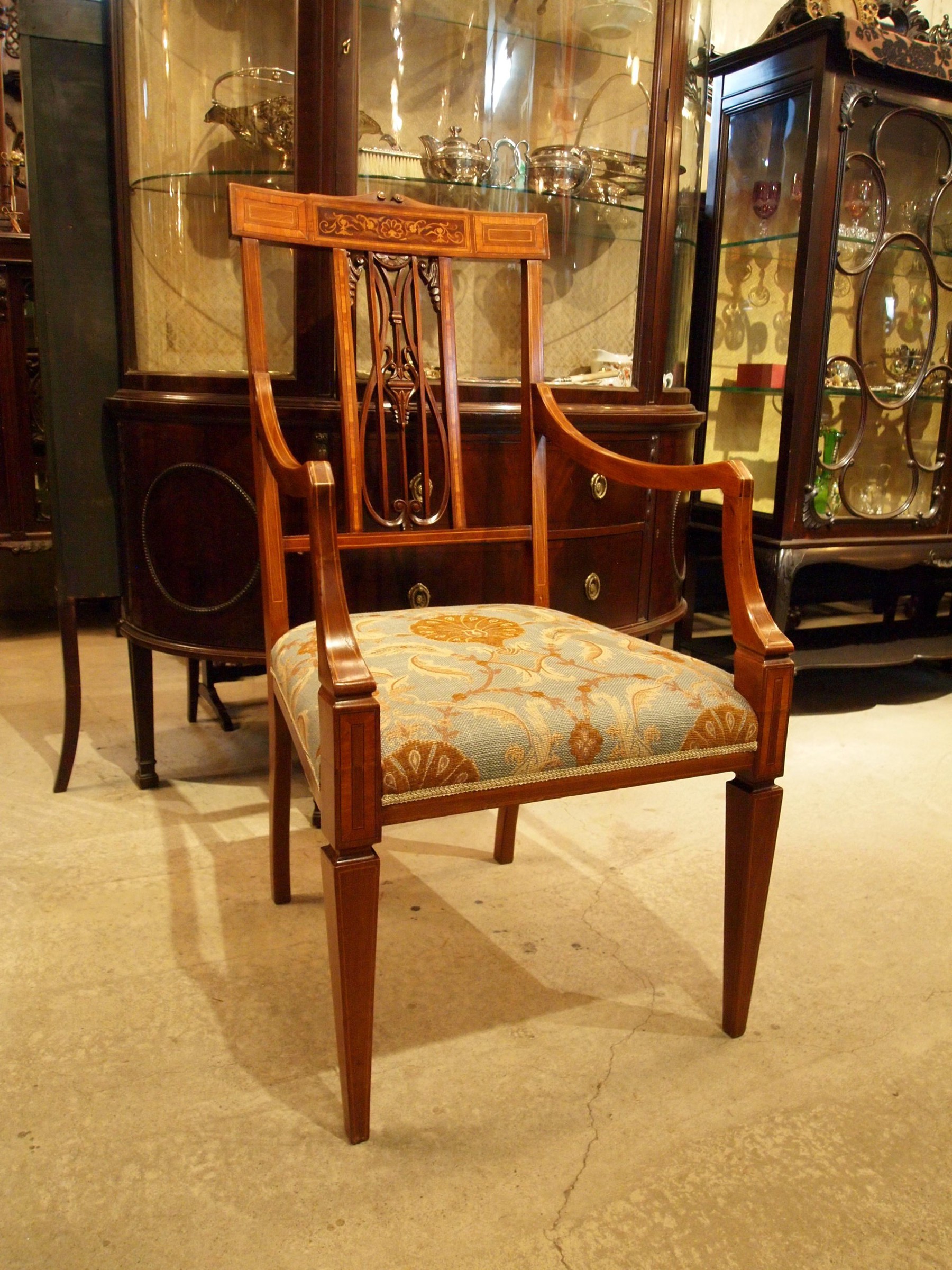 chair200404_03.JPG