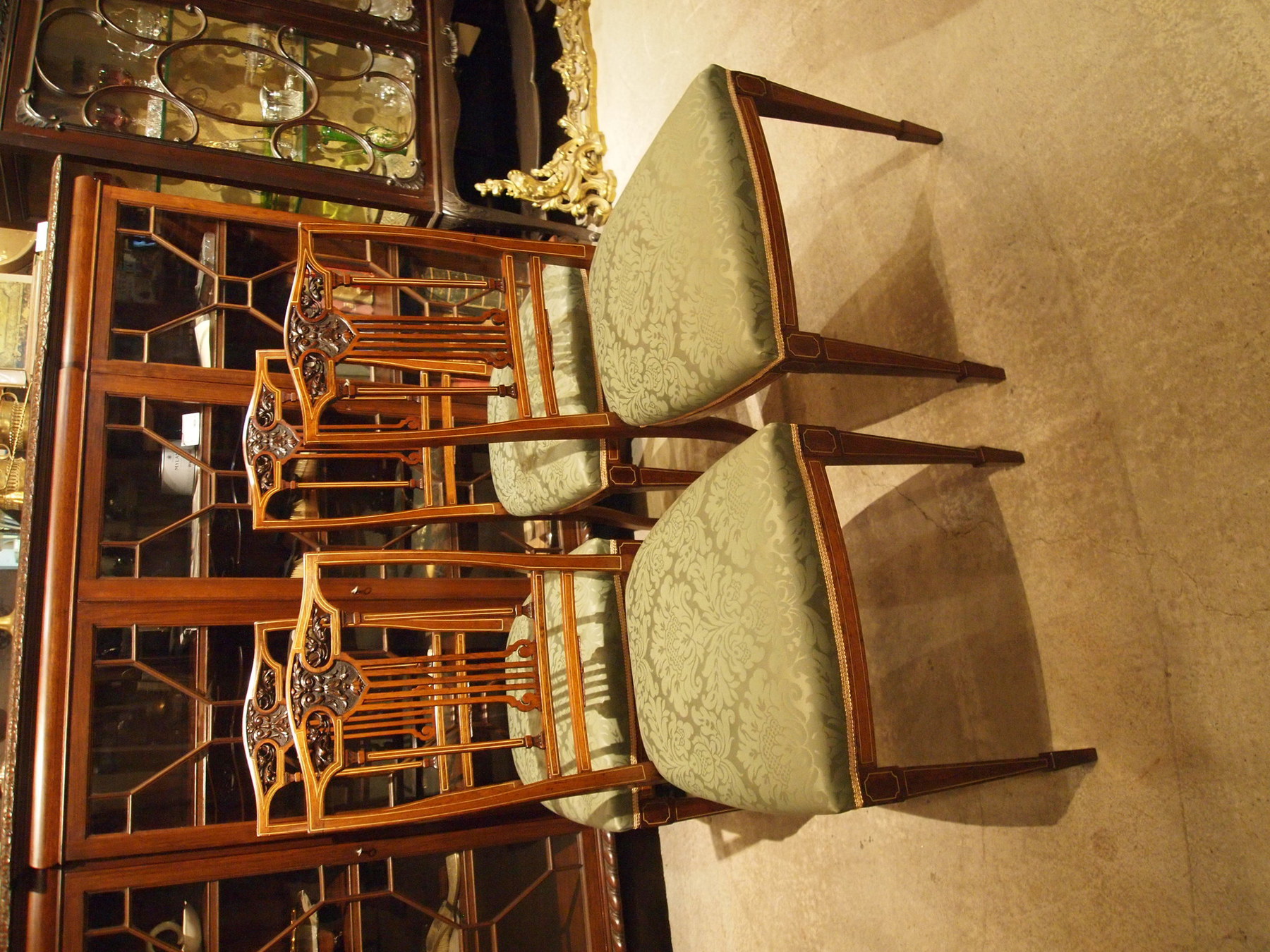 chair201226_01.JPG