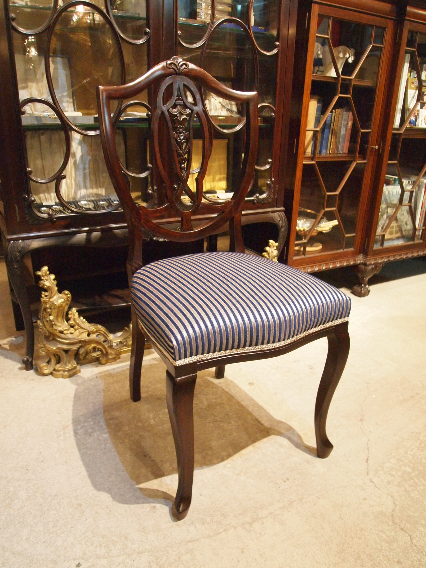 chair210917_03.JPG