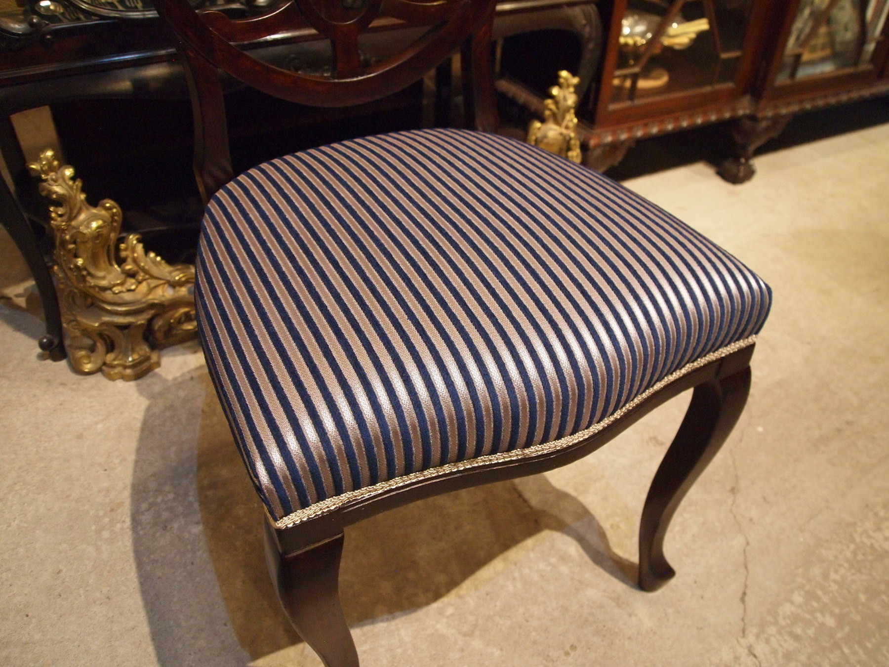 chair210917_10.JPG