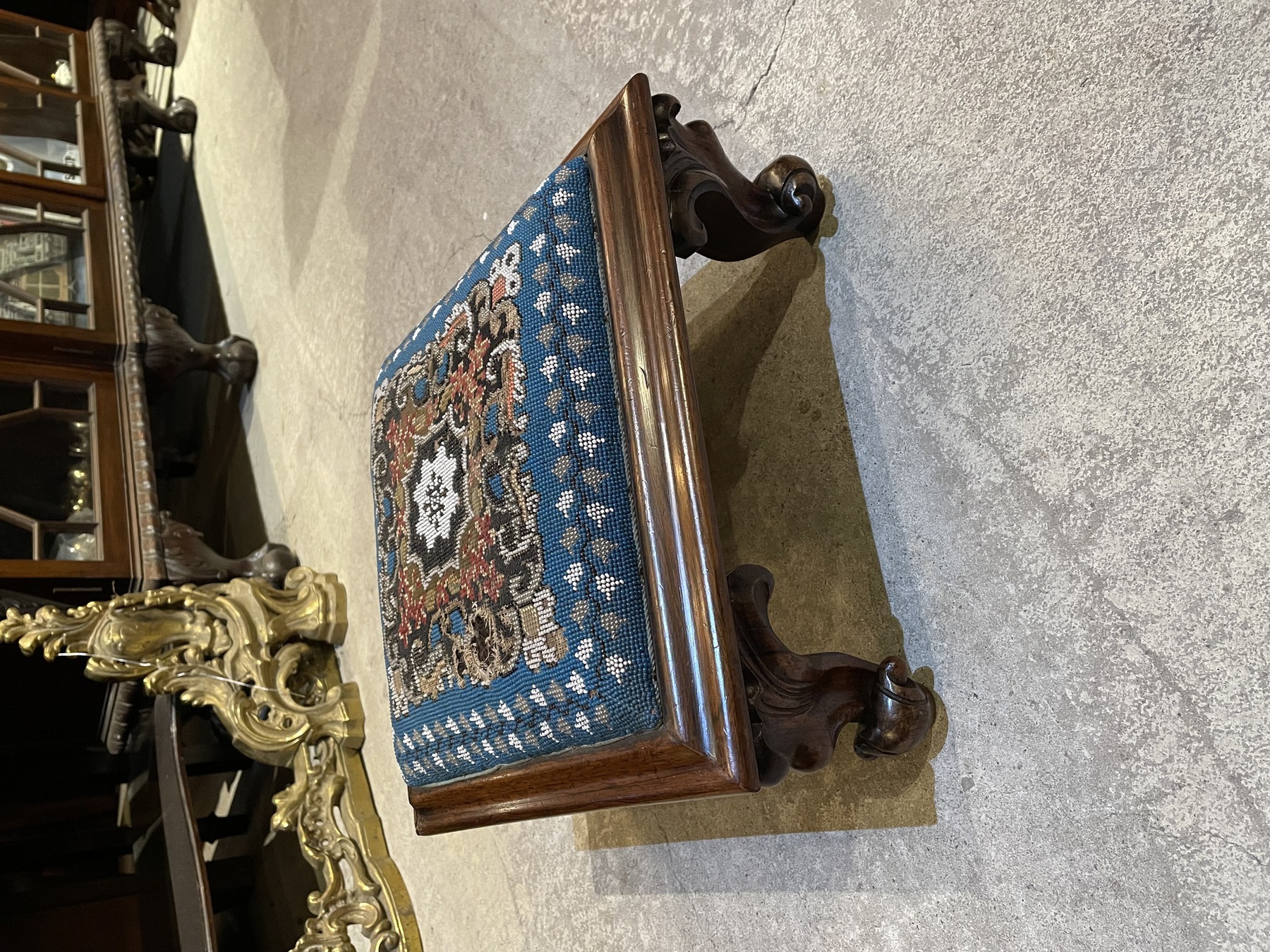 chair211126a_02.JPG