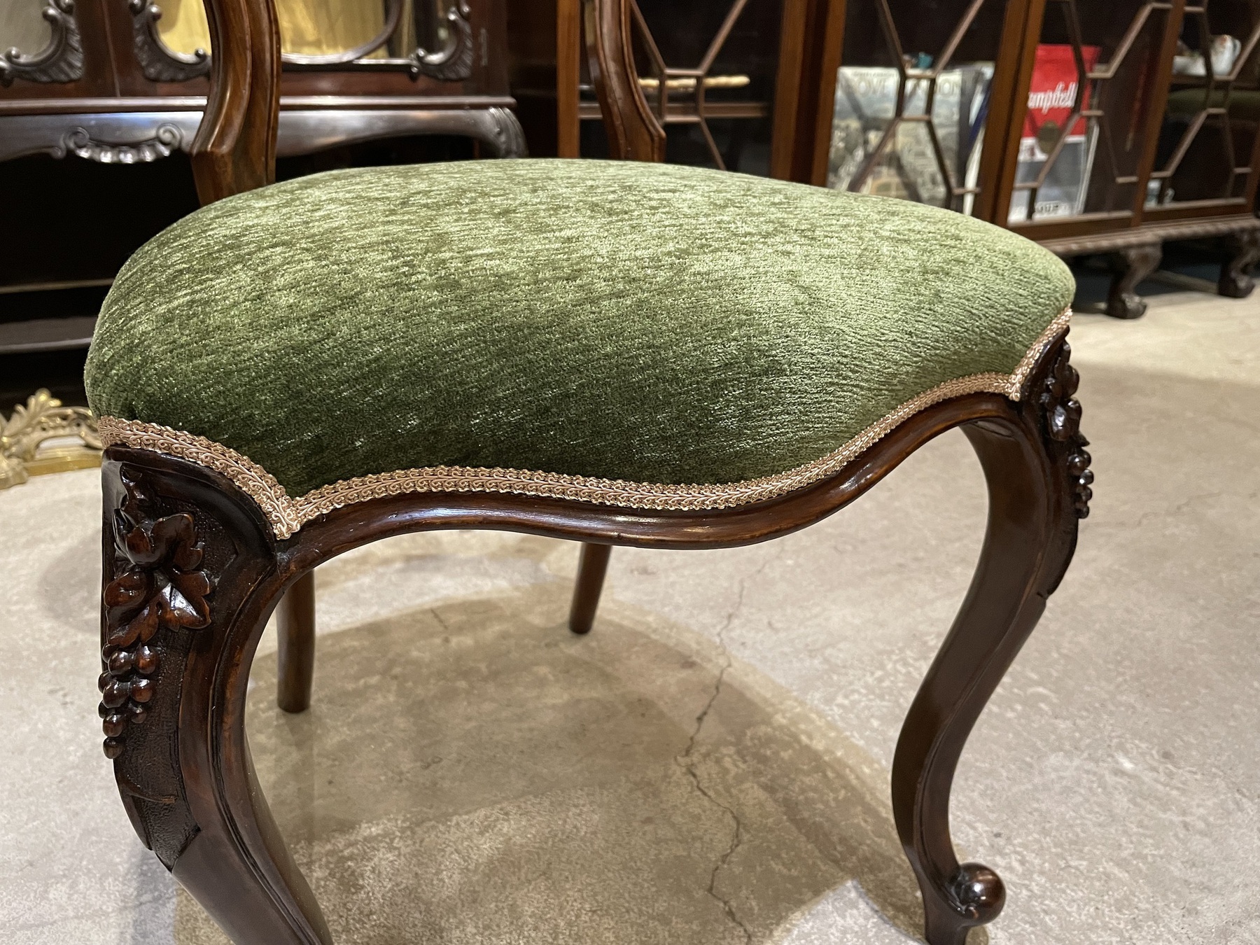 chair220911_07.JPG