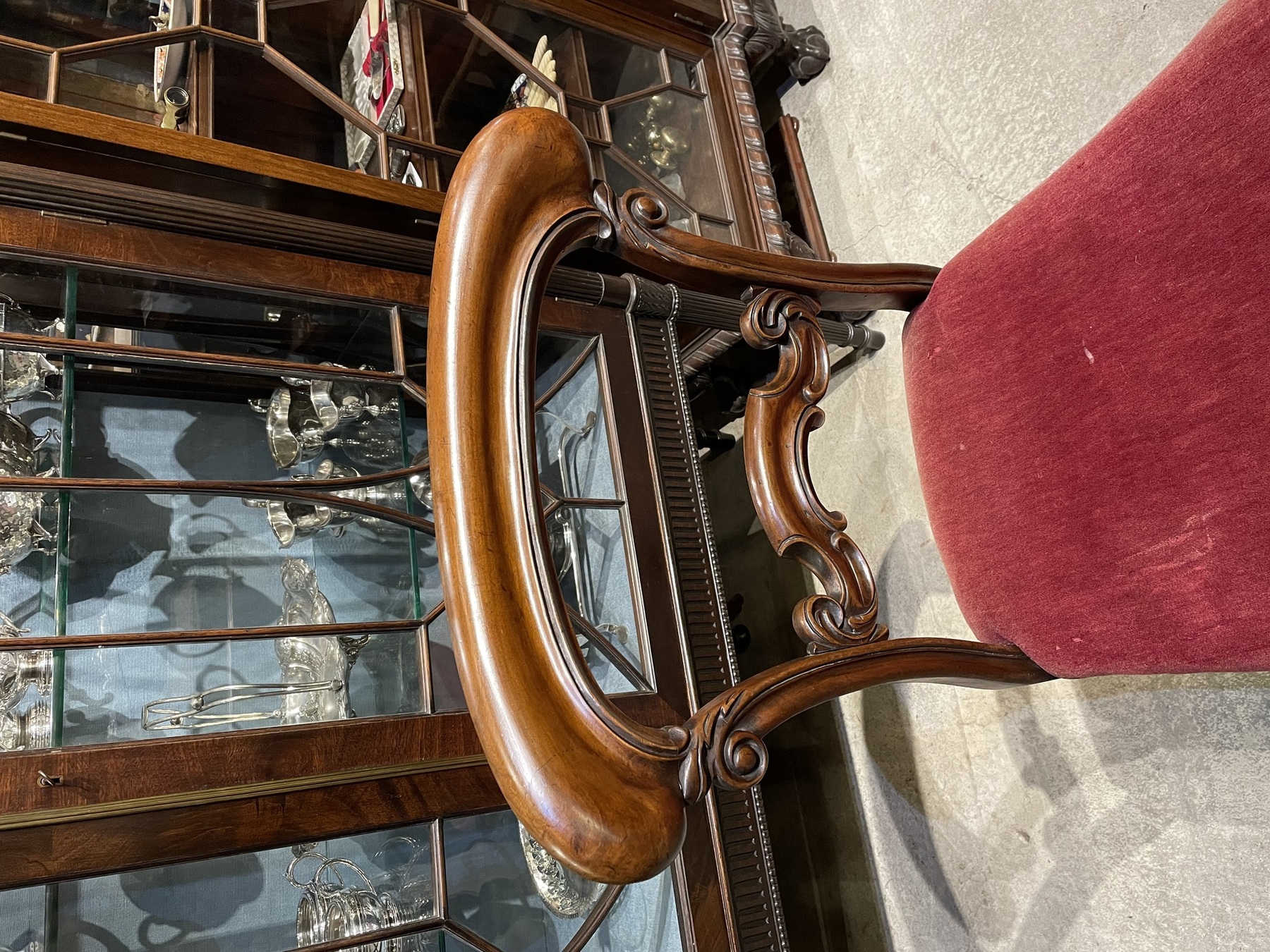 chair230318_04.JPG