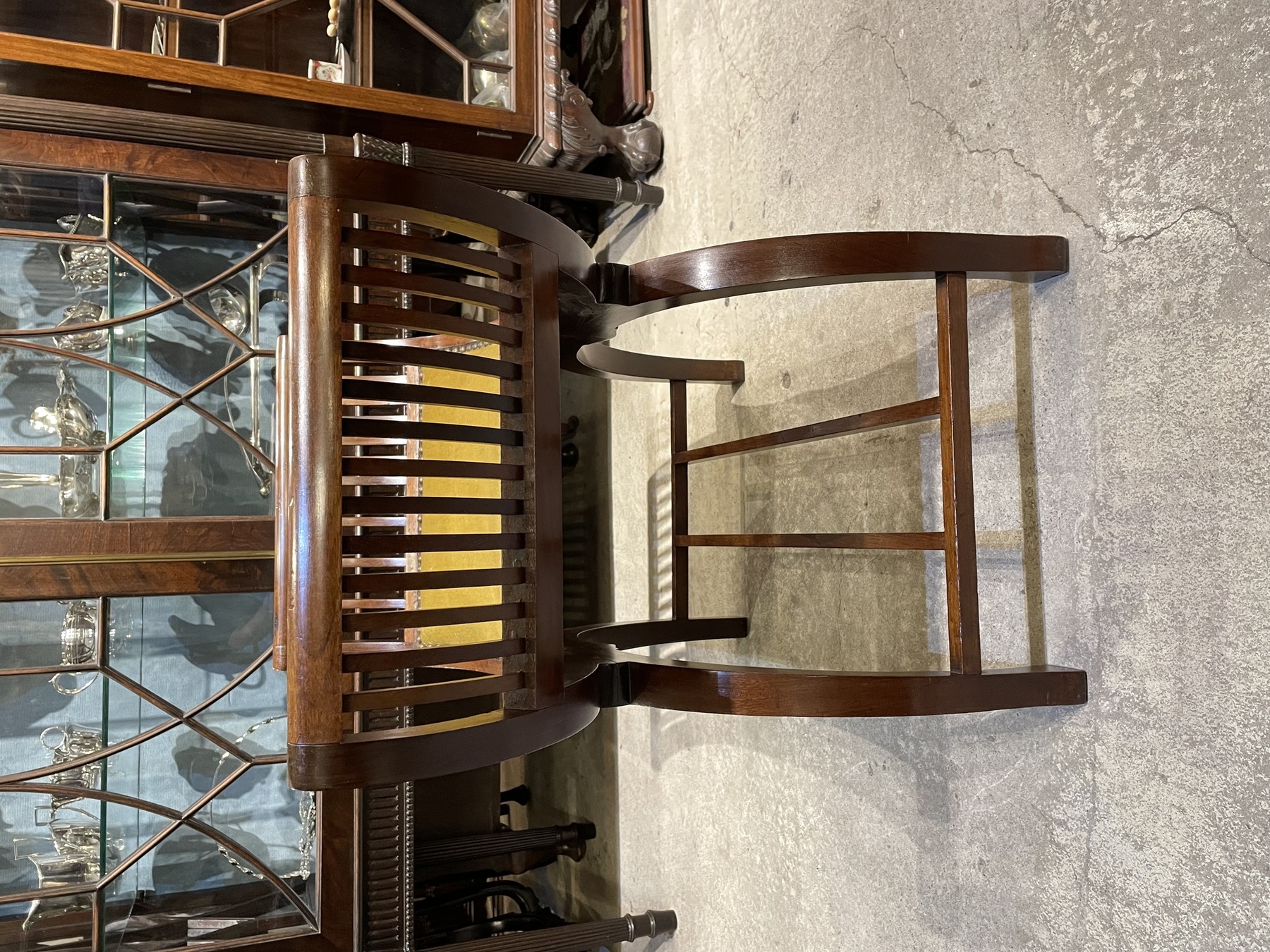 chair230506_08.JPG
