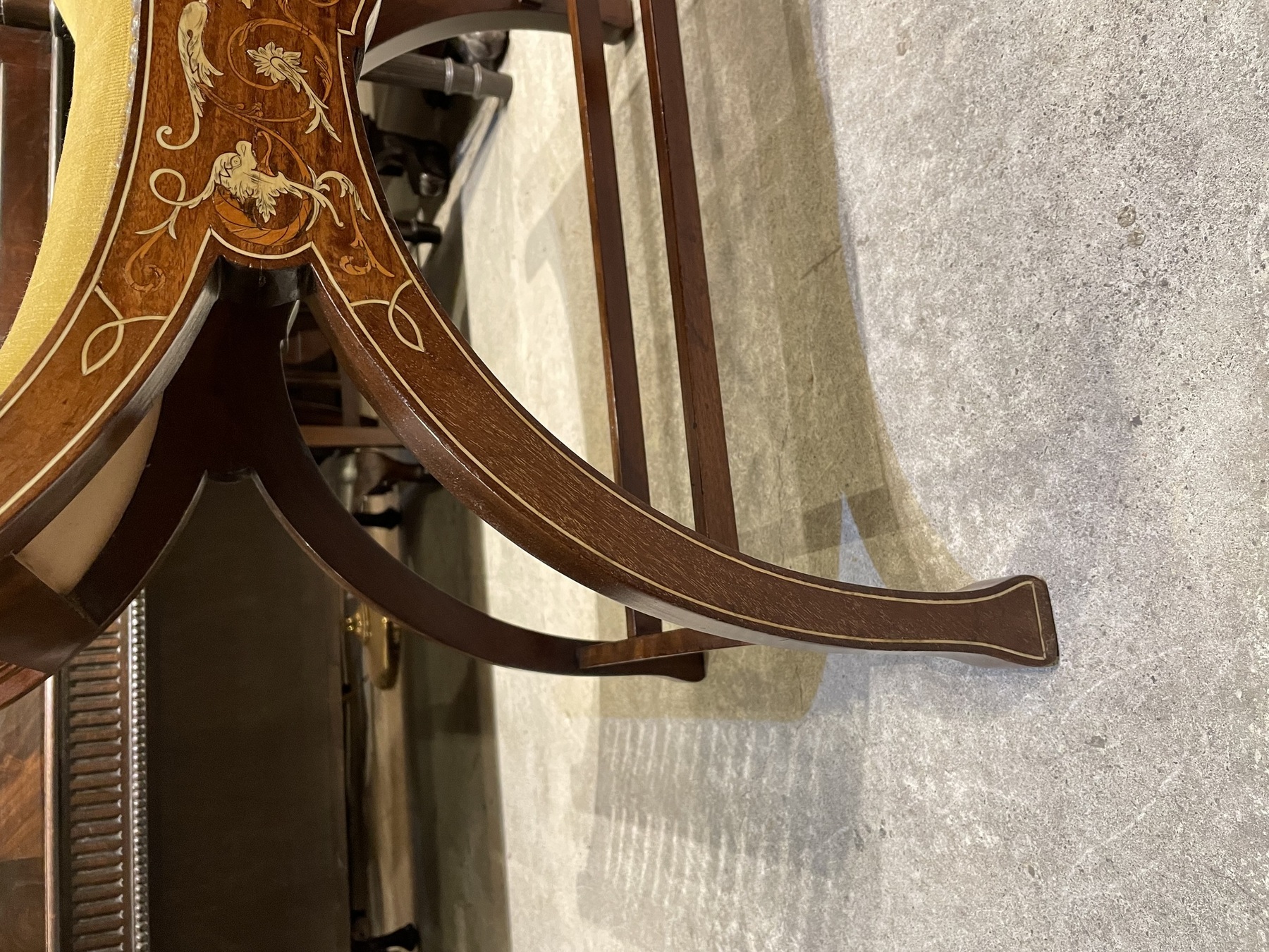 chair230506_09.JPG