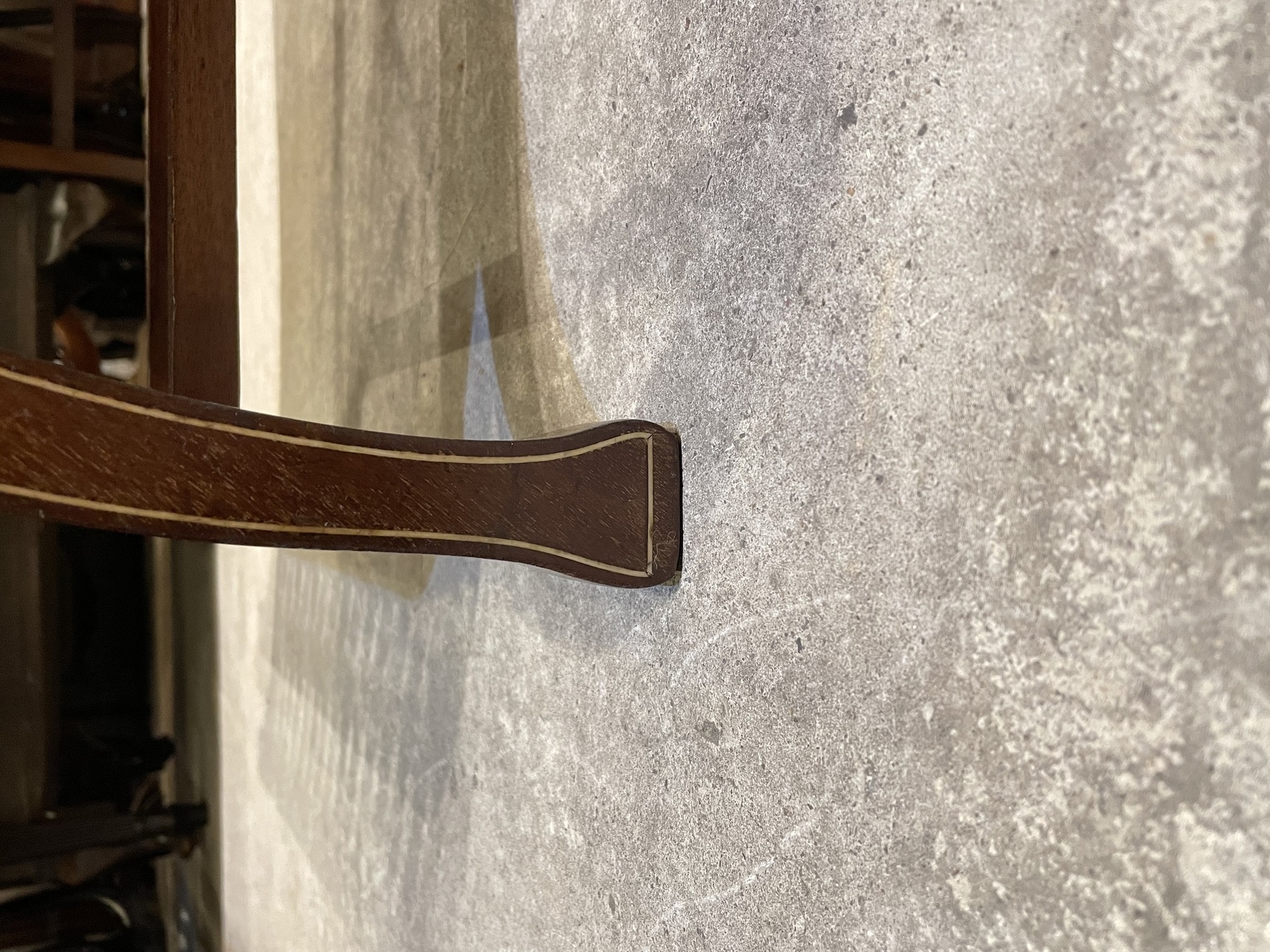chair230506_10.JPG