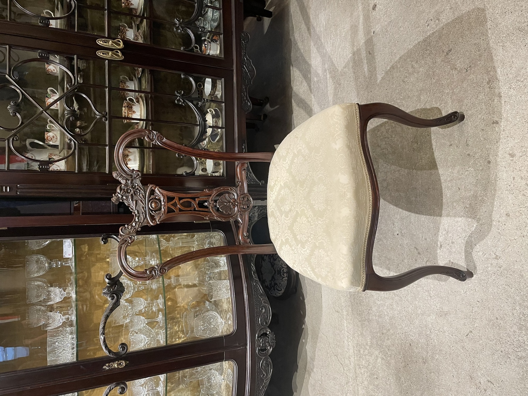 chair250524b_03.JPG