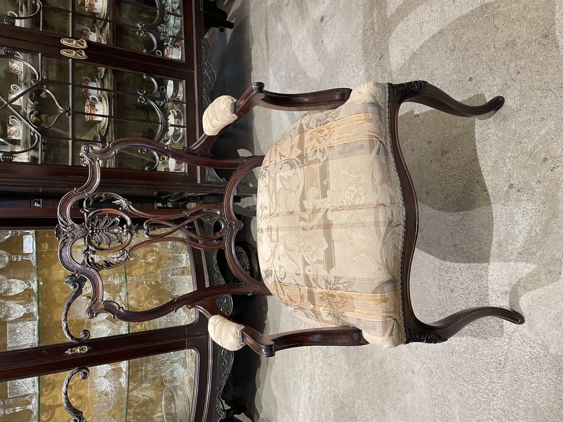 chair250627_02.JPG
