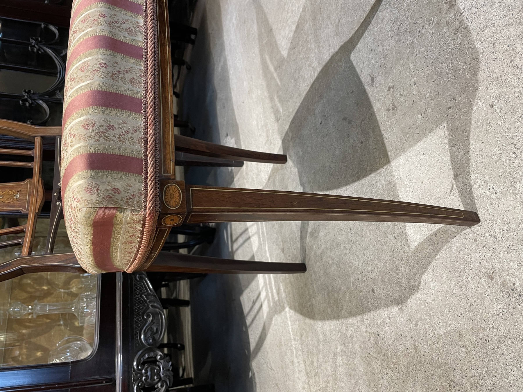 chair250926a_07.JPG