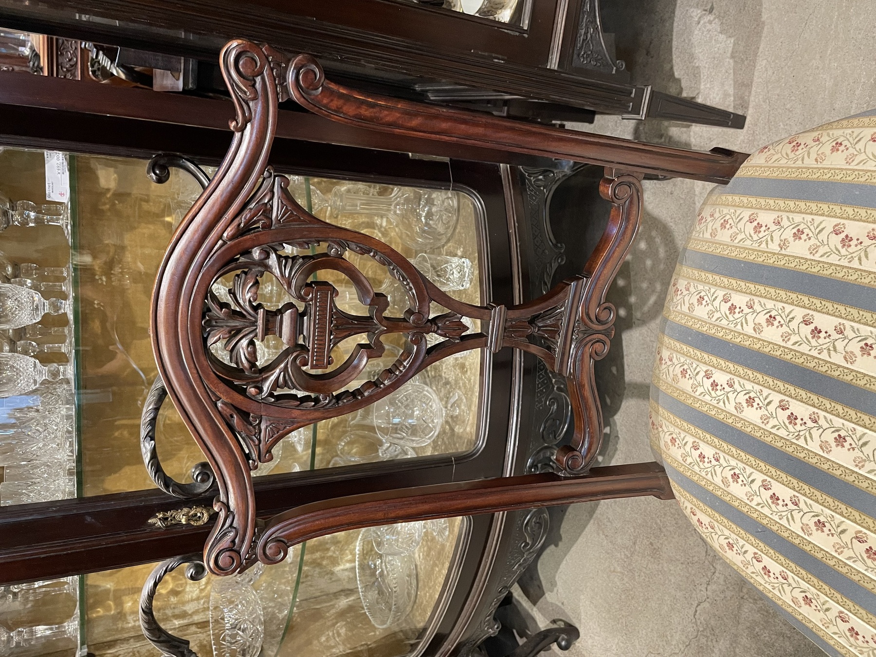 chair250926b_05.JPG