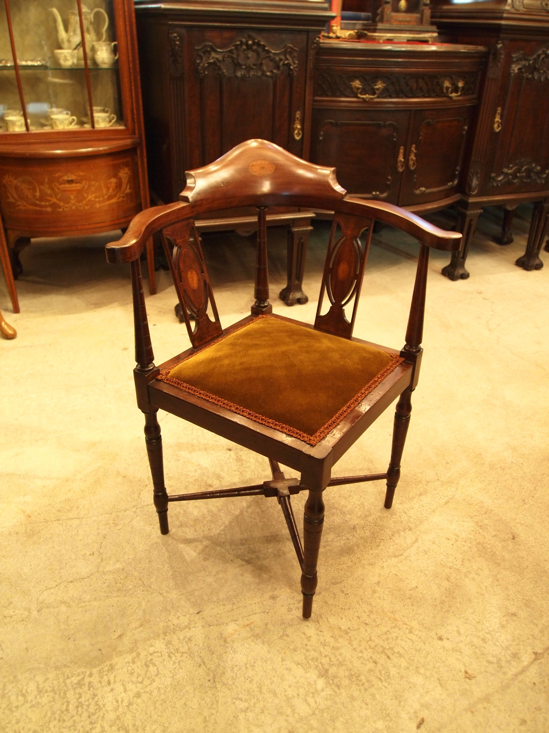 chair290604a_01.JPG
