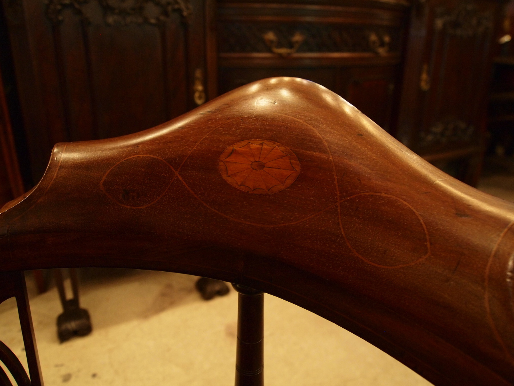 chair290604a_02.JPG