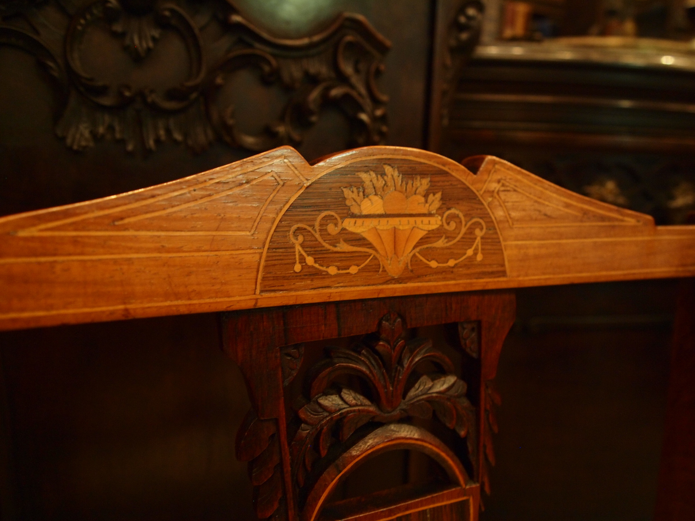 chair290707b_04.JPG