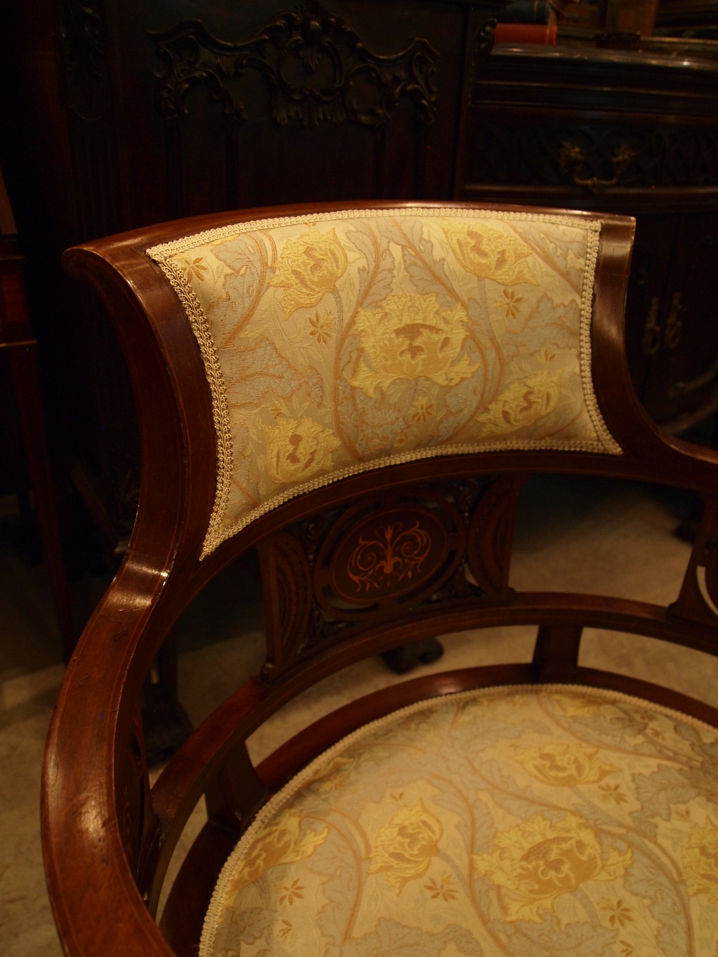 chair290804a_02.JPG