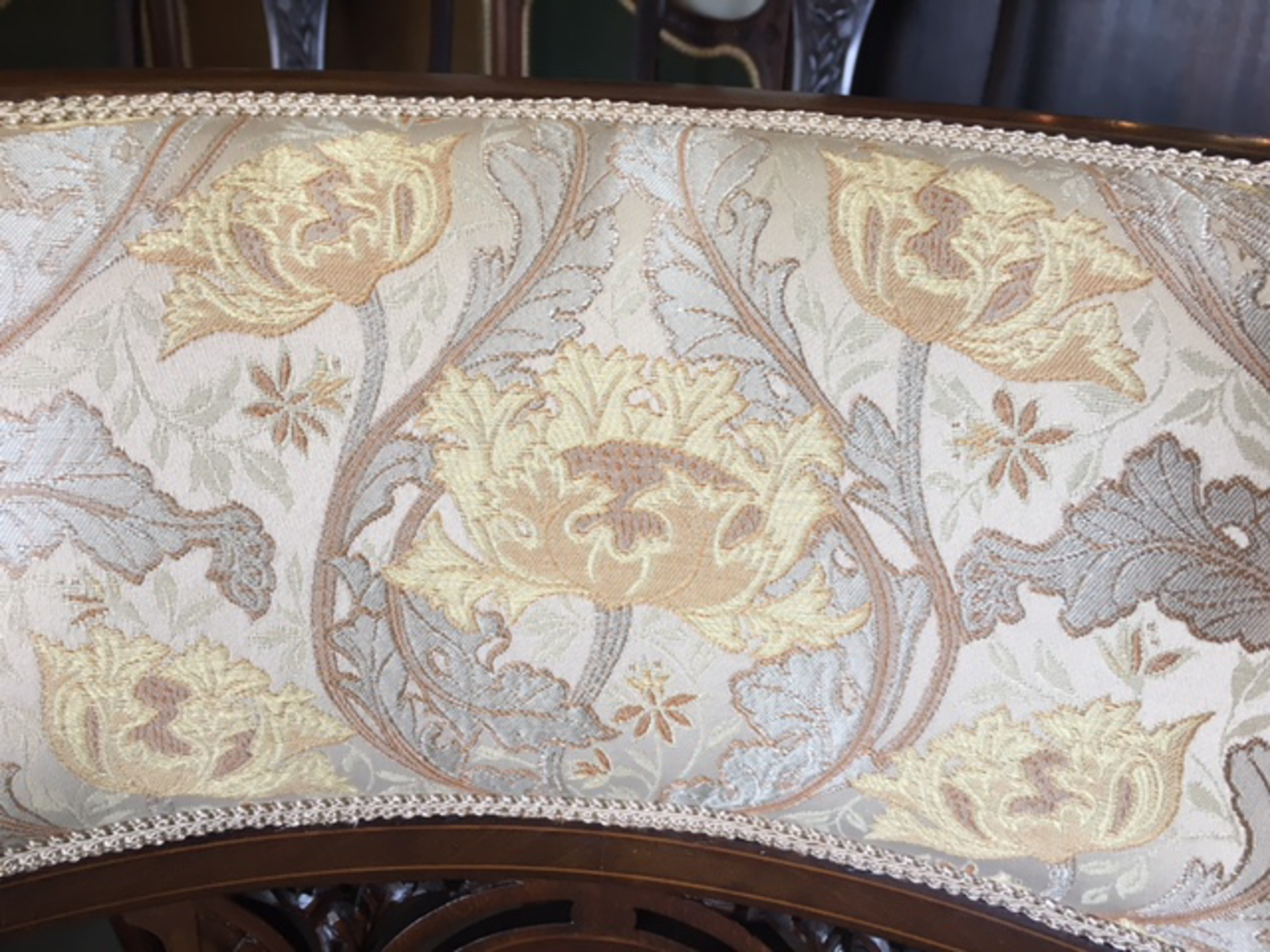 chair290804a_12.JPG