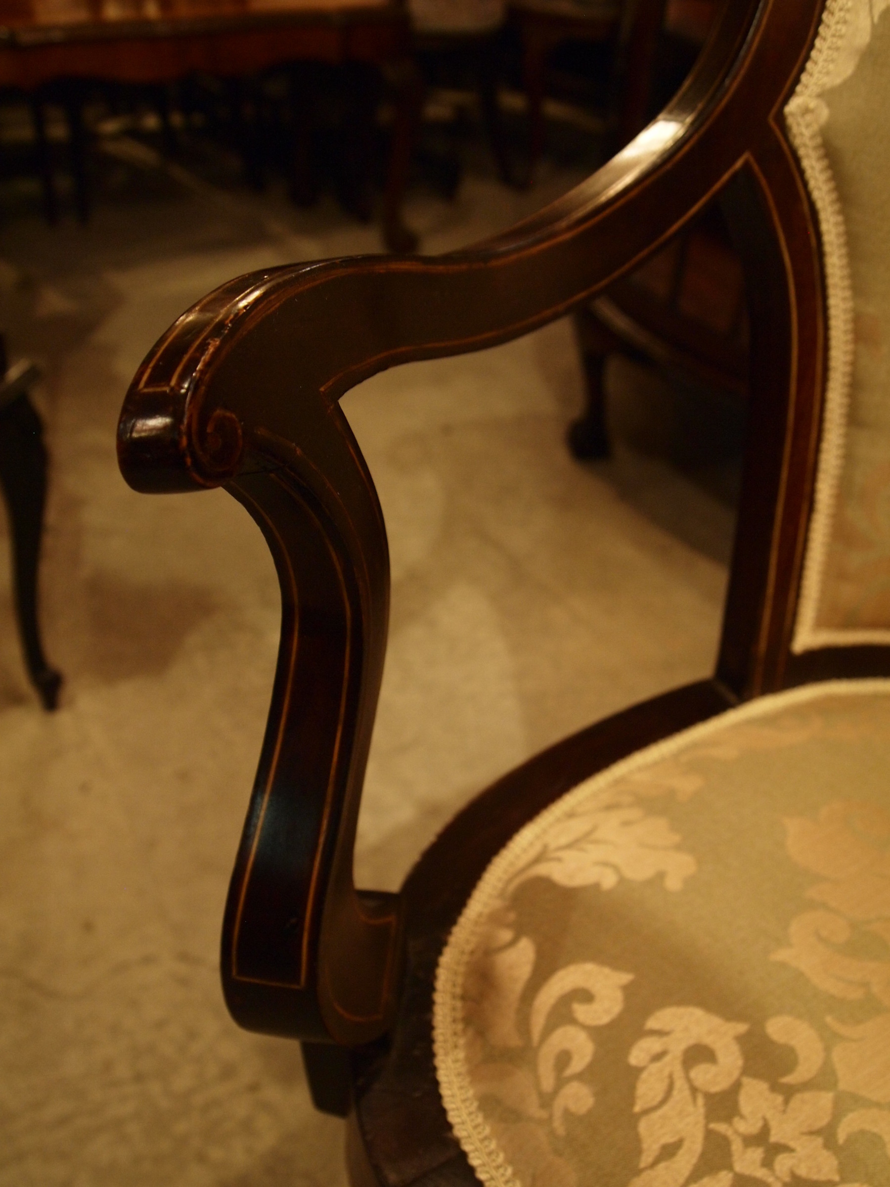 chair300209b_07.JPG