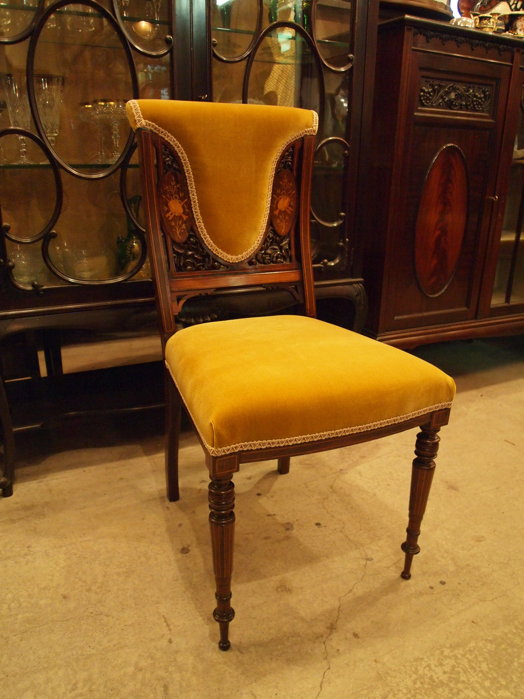 chair300921a_02.JPG